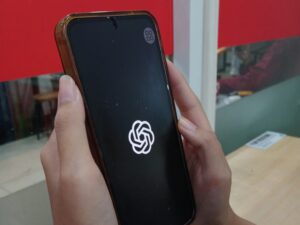 Ancaman Kecanduan AI dalam Kegiatan Akademik Mahasiswa UNJ